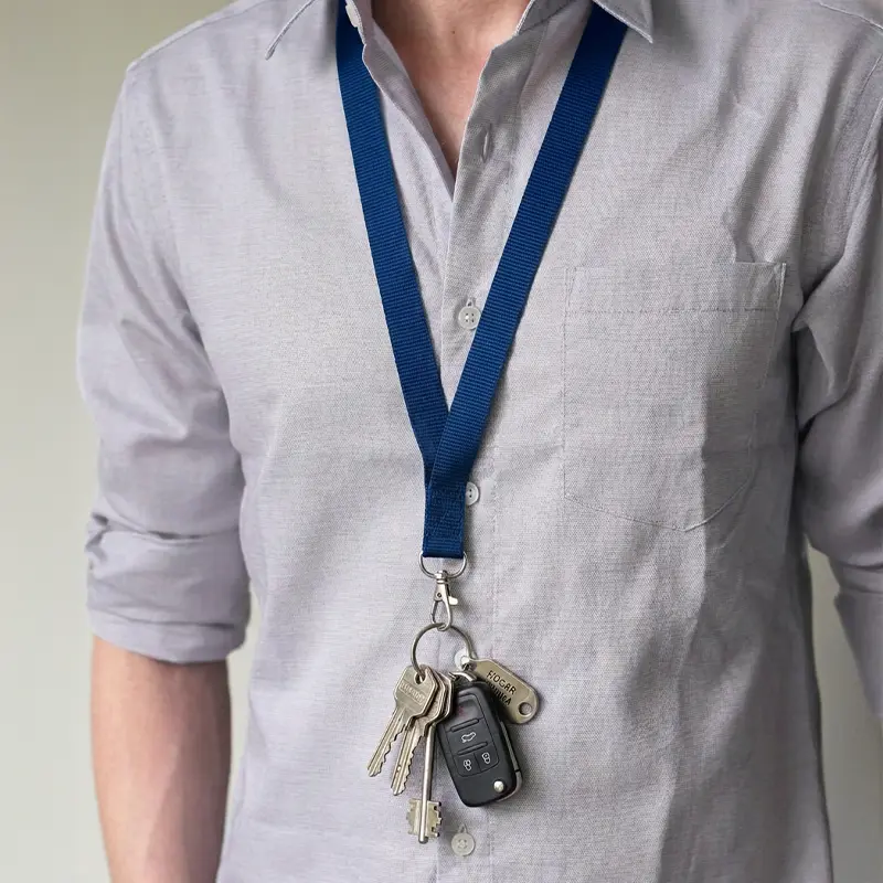Lanyard Basix poliéster con mosquetón